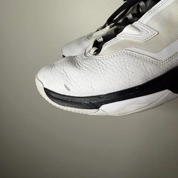 Size 10.5 - Air Jordan Stay Loyal 3 White Black - Picture 5 of 7